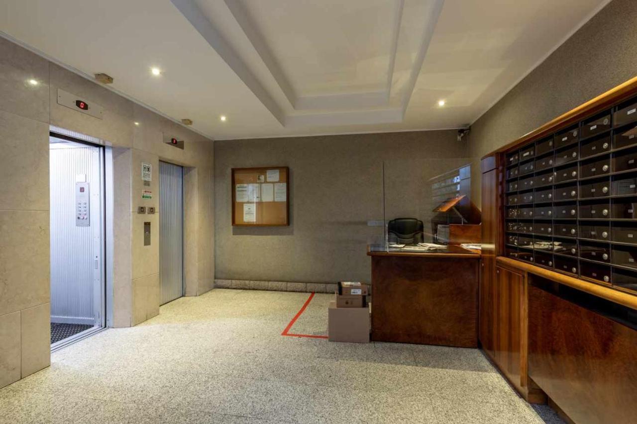 Apartment In Brera-Fatebenefratelli-Porta Nuova-Milano Bagian luar foto